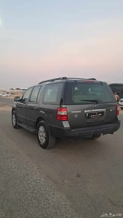 فورد اكسبديشن موديل 2013عداد388الف دبل 2