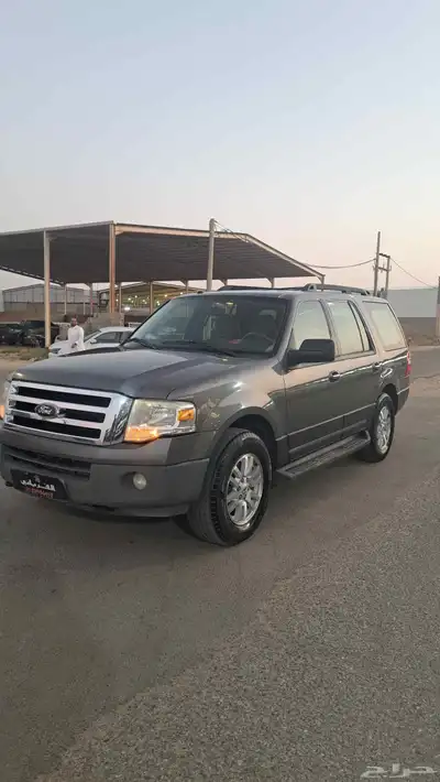 فورد اكسبديشن موديل 2013عداد388الف دبل 4