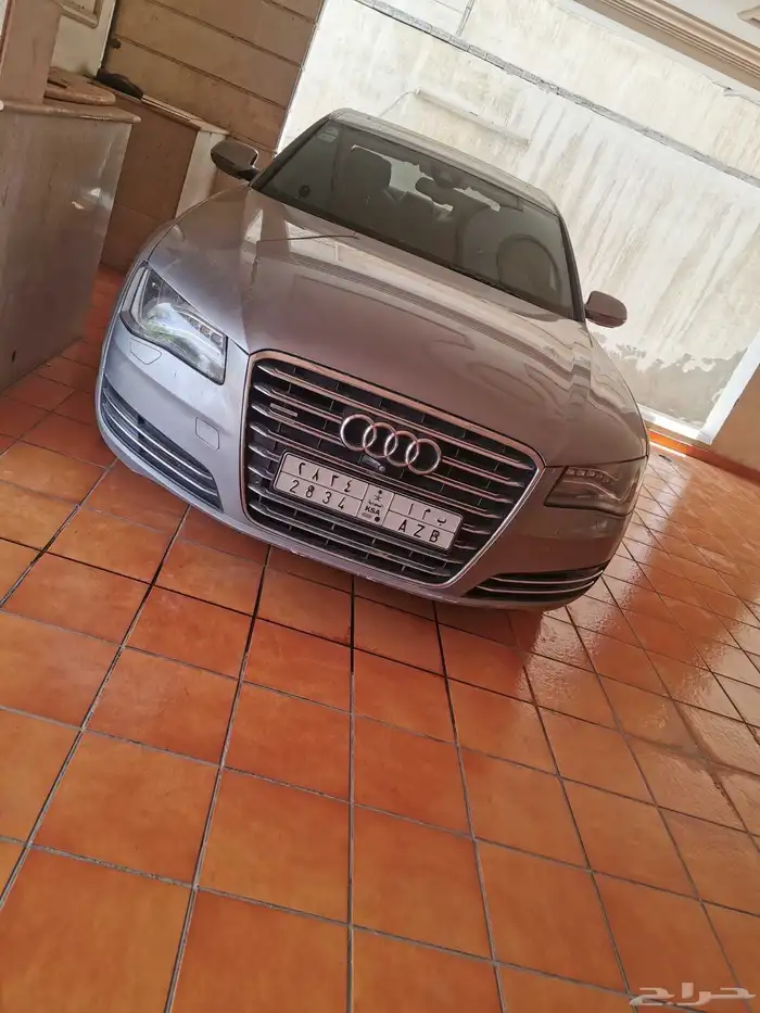 audi a8L 2012 0