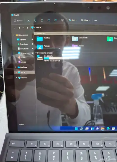 لابتوب سيرفس برو 7 ( 2 في 1 ) بحالة ممتازة بدون خدوش 9