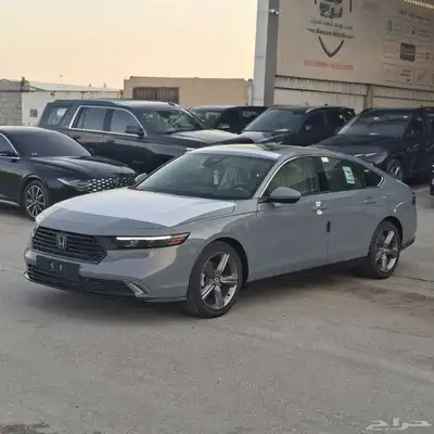 هوندا اكورد EX-L 2025 خليجي فل كامل السعر147الف شامل الضريبه 7