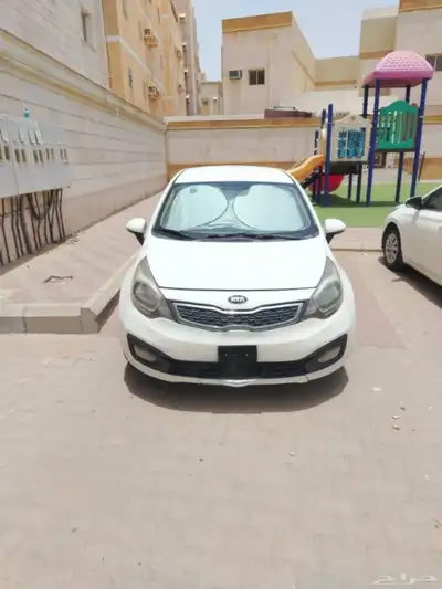 كيا ريو موديل2015 ممشى 377 الف 0