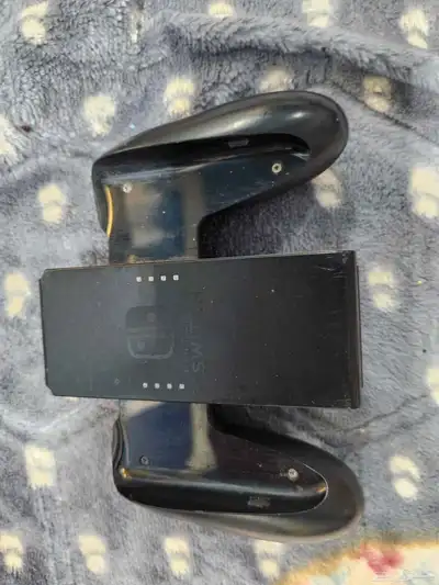 مسكة جوي كون Joy Con Grip 0