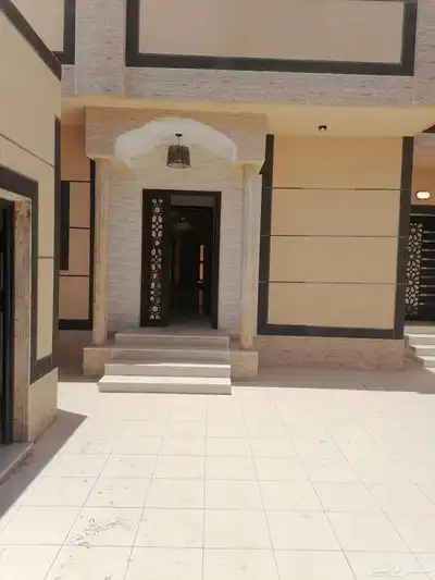للبيع دور مساحته 310م بمخطط الرانوناء داخل حد الحرم 5