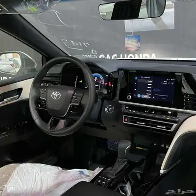 تويوتا كامري هايبرد 2025 8
