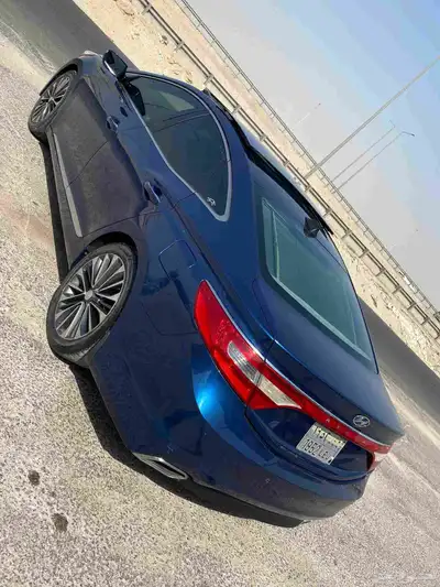 هيونداي ازيرا 2015 4 سلندر. 3