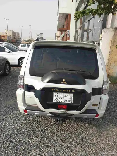 سيارة ميتسوبيشي باجيرو فل كامل 2019 للبيع 7