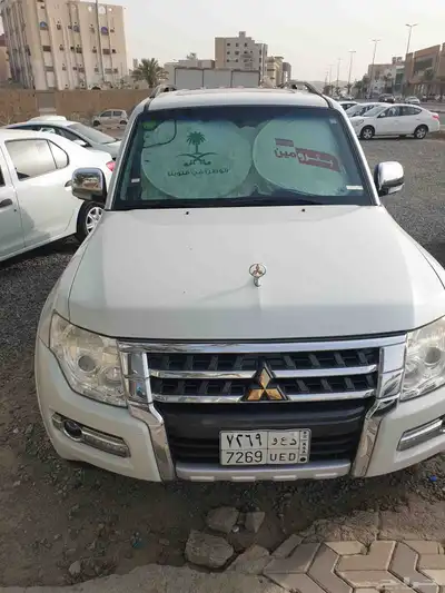سيارة ميتسوبيشي باجيرو فل كامل 2019 للبيع 9
