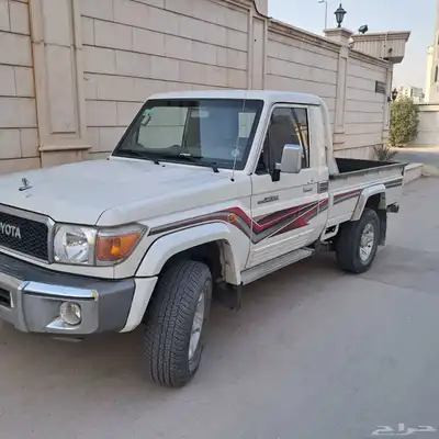 شاص اللون ابيض موديل 2016 سعودى 2
