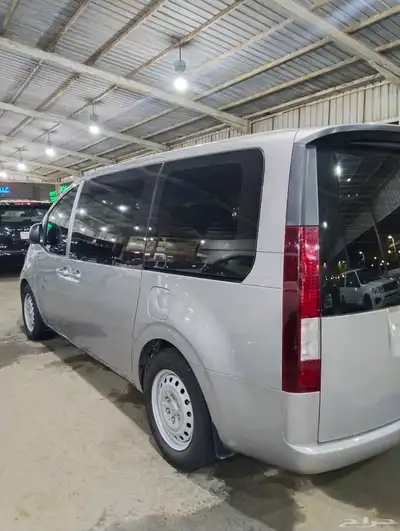 HYUNDAI STARIA 2022 4