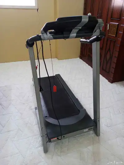 جهاز سير كهربائي مستعمل بحالة ممتازة من شركة u-Mark 1