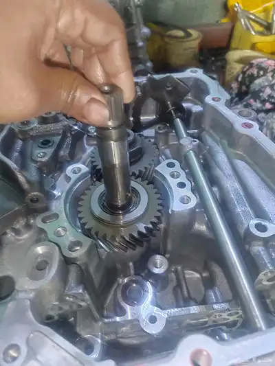 Mitsubishi   Attrage Cvt Gearbox Model 2015 Reparing توضيب 3