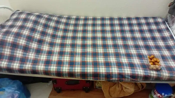 للبيع سرير مفرد  أنبوبة غاز   دافور  دفاية تعمل بالزيت ثلاجة 0