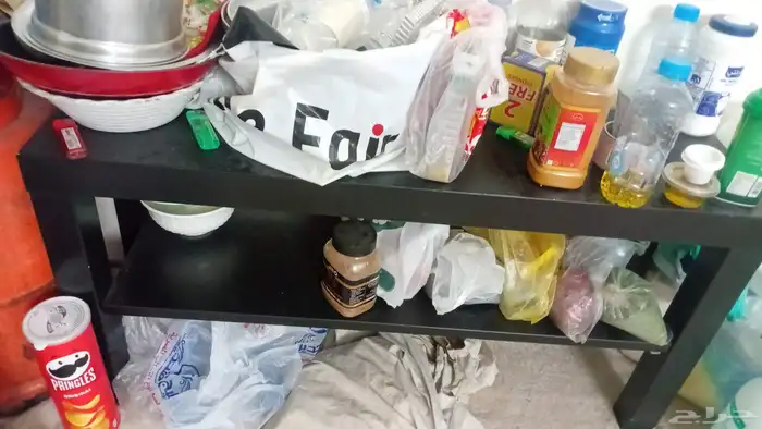 للبيع سرير مفرد  أنبوبة غاز   دافور  دفاية تعمل بالزيت ثلاجة 4