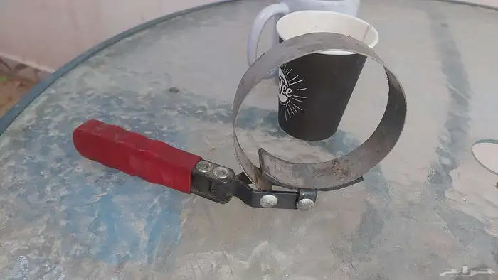 مفتاح جميع انواع صفايات السياره والمكائن 0