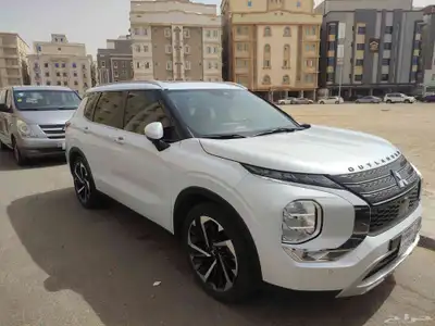 ميتسوبيشي اوت لاندر 2023 للتنازل 1