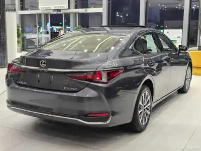 LEXUS ES250AA 2025 1
