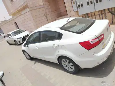 كيا ريو موديل2015 ممشى 377 الف 2
