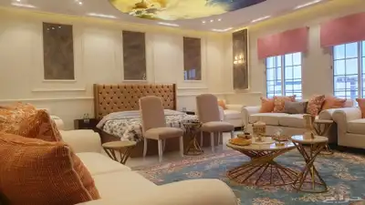 جناح تنفيذي ملكي خاص بجلسة كنب فاخر Vip 0