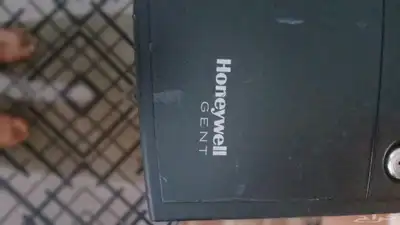 جهاز لوحه تحكم إنذار الحرائق 1