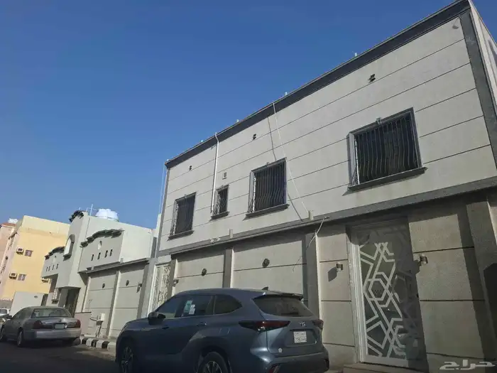 عماره جديده موجره دور وشقتين بسعر مليون و200 0
