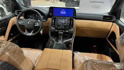 لكزس - LX600 BB - بريمي - 2025 13