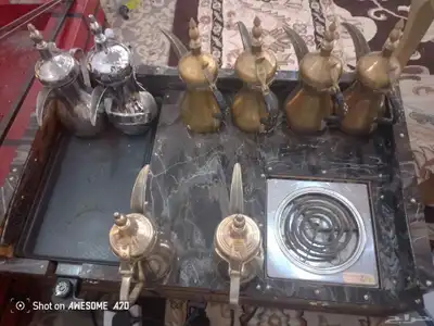 القهوجي ابو هادي العمل القهوه والشاي والنعناع والزنجبيل05655 3