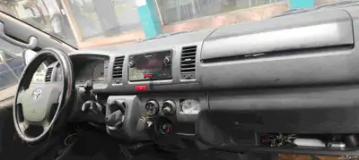 تويتا فان بضاعه موديل 2016 ماشه 130كل شي فل مفحوص مجدد 2