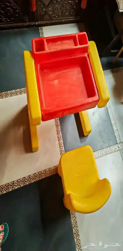 اغراض اكاديميه من كجي الي الاعدايه للبيع بحاله ممتازه كمات 0