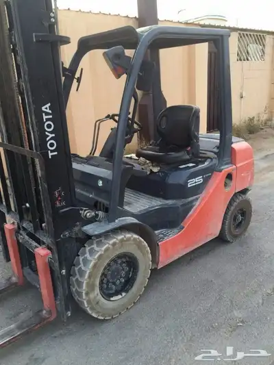 رافعات شوكية للايجار forklifts rental 1