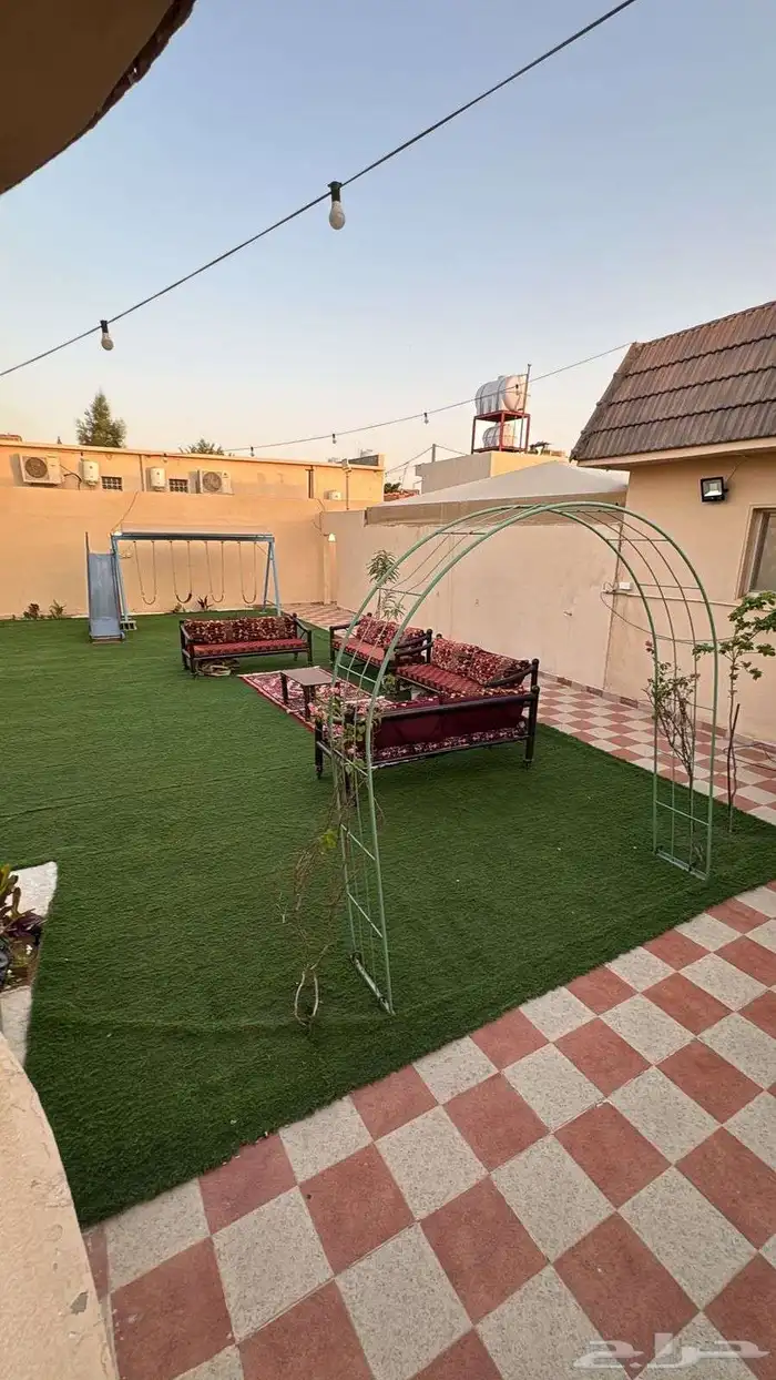 شاليه للإجار 8