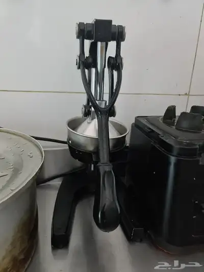 معدات مطعم اشتغلت 7 شهور فقط 6