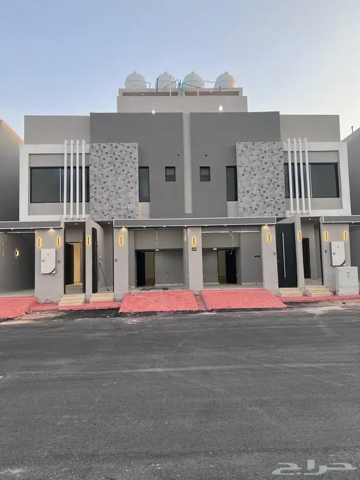 أدوار تاون هاوس للبيع دورين 595000 0
