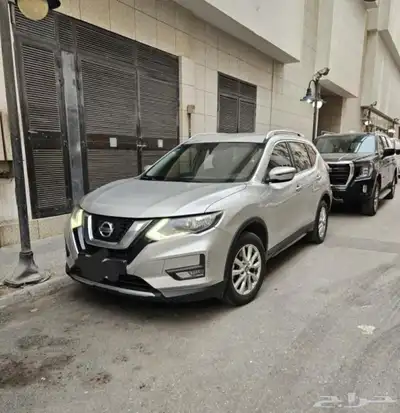 نيسان اكس تريل 0