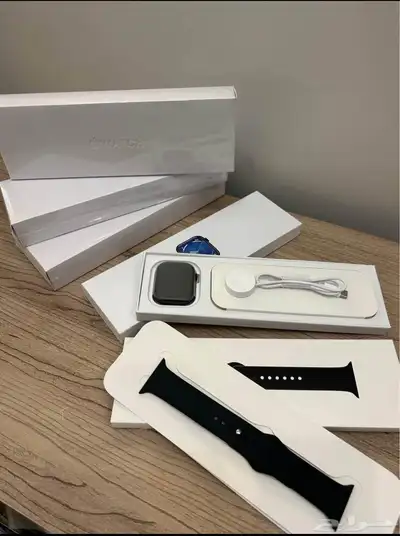 Apple Watch Series 9 45mm -Midnight- (GPS) with Black Bands 8