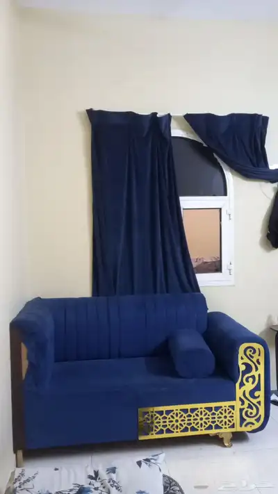 فرن ومجلس ضهر مع المكارد والستاره و4كنب مع فرشه وستاره 3