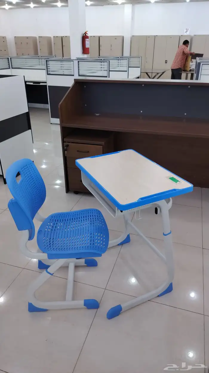 طاولات مدرسيه كراسي محاضرات 44