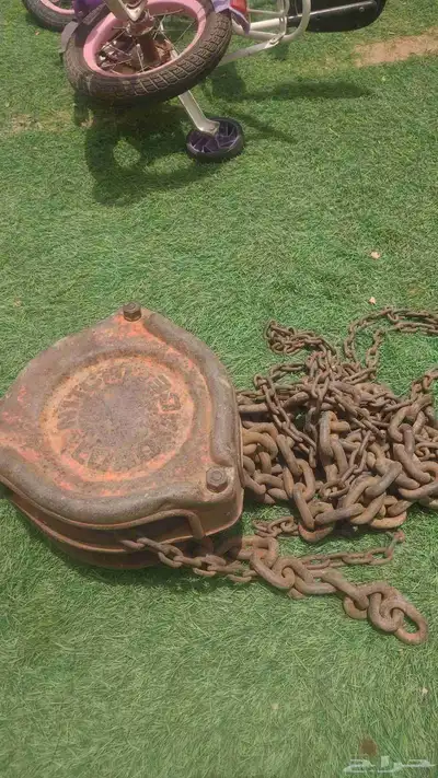ونش يدوي ثلاثه طن 3 السلسله طول خمسه امتار ونظيف على الشرط 0