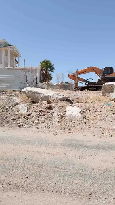 البوكلين للايجار واليوميه أو الساعه وقطوعه في الطائف 0