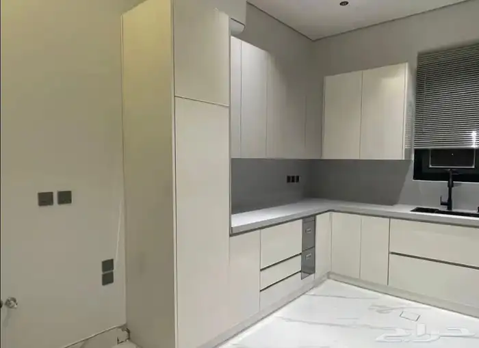 مطبخ تفصيل مودرن ألمنيوم حسب الطلب تصميم وتنفيذ احترافي 7