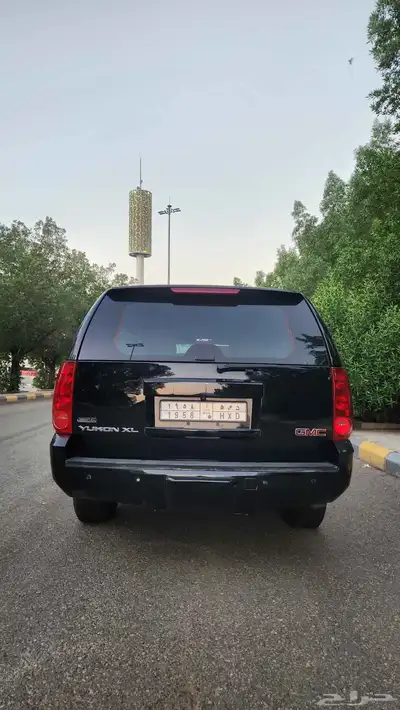 جمس يوكن xl طويل مخزن 2010 اسود 15
