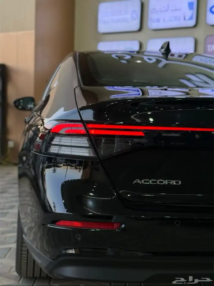 هوندا اكورد LX 2025 8