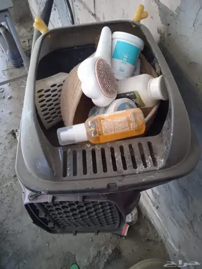 بيت قط مع كامل مستلزمات العنايه 1