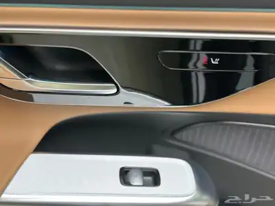 E200 2025 27
