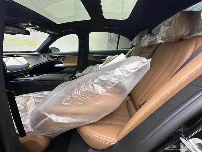E200 2025تم البيع 22