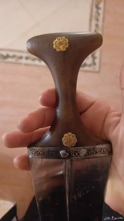 جنبيه للبيع السله حديد عادي والقرن مقلد 2