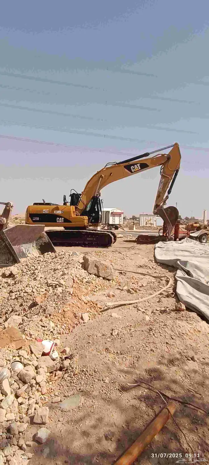 للايجار بوكلين CAT حفر مباني هدم مباني مقاولات يوميات قطوعه 3