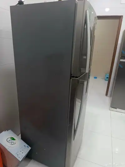 ثلاجه منزليه مستعمله نظيفه والصور موجوده خرب فيها الماطور 3
