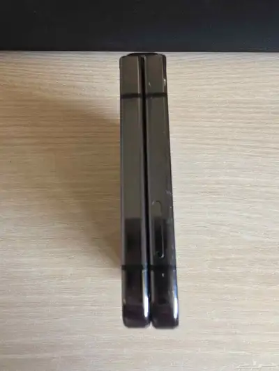 جوال قابل للطي Samsung Galaxy Z Flip 5 5