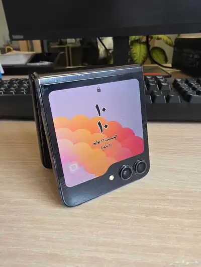 جوال قابل للطي Samsung Galaxy Z Flip 5 0